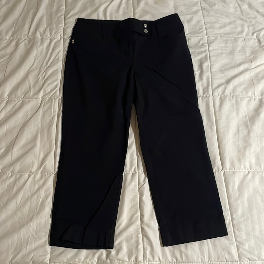 Style & Co Brand Women’s Black Dressy Style Capri, Size 10